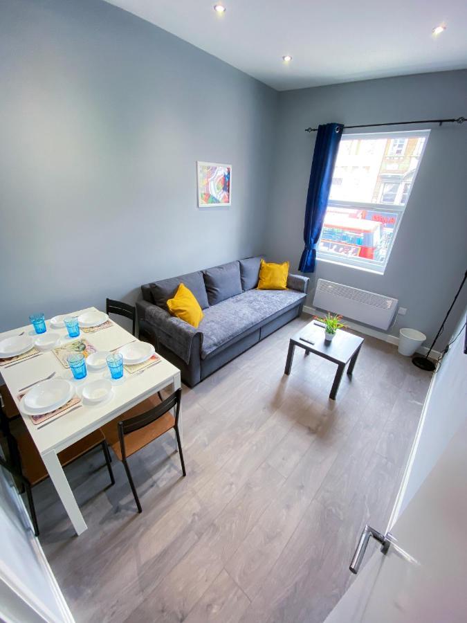 Stylish 1 Bedroom Flat In Wood Green London Ngoại thất bức ảnh