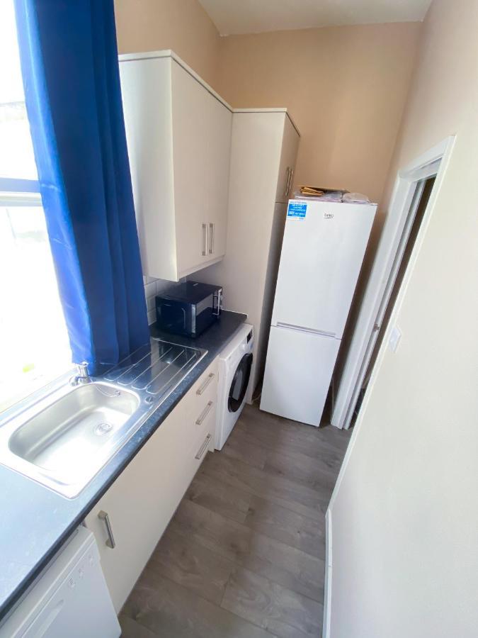 Stylish 1 Bedroom Flat In Wood Green London Ngoại thất bức ảnh