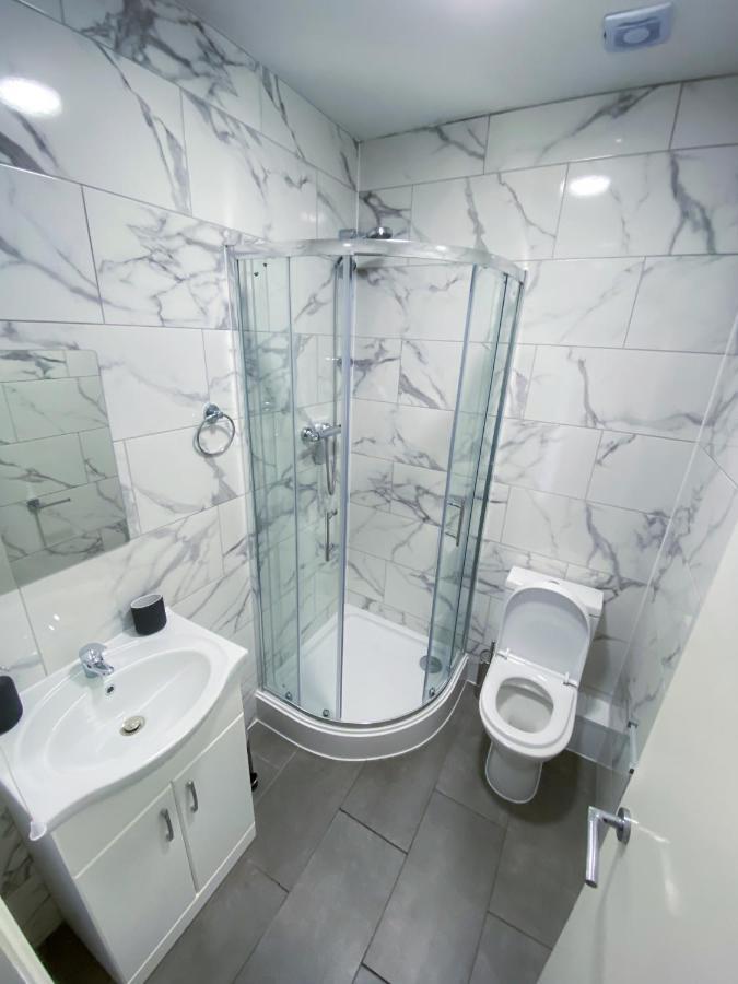 Stylish 1 Bedroom Flat In Wood Green London Ngoại thất bức ảnh