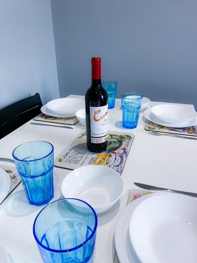 Stylish 1 Bedroom Flat In Wood Green London Ngoại thất bức ảnh