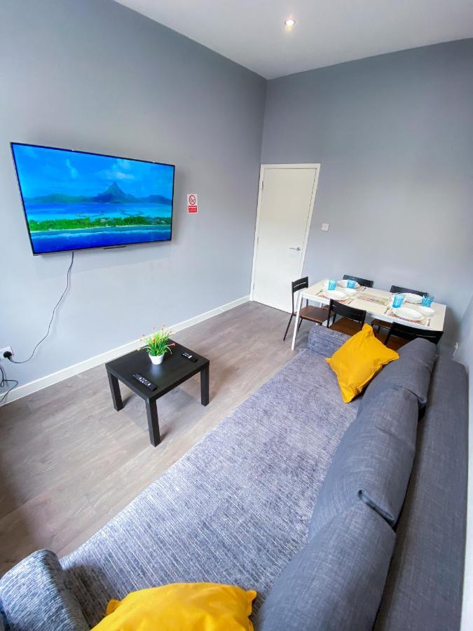 Stylish 1 Bedroom Flat In Wood Green London Ngoại thất bức ảnh